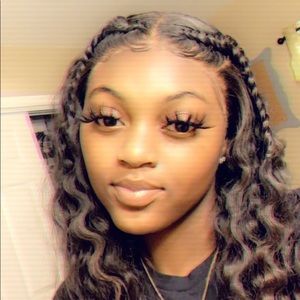 Meet your Posher, Brooke